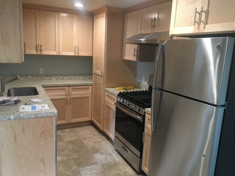 More Photos Of 1403-1413 Encinal Ave, Alameda Storefront Retail Residential For Sale