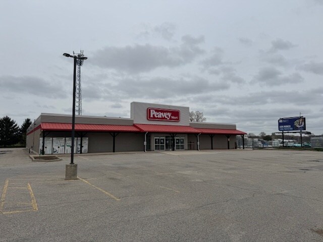More Photos Of 2954 Ontario St, Perth East Freestanding For Lease