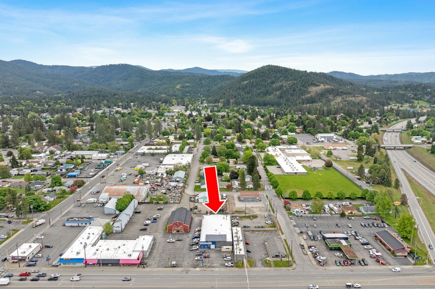 More Photos Of 2414 N 4th St, Coeur d'Alene Auto Repair For Sale