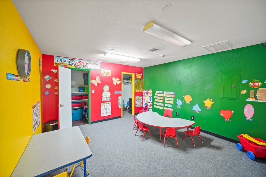 More Photos Of 3711 W Orem Dr, Houston Religious Facility For Sale