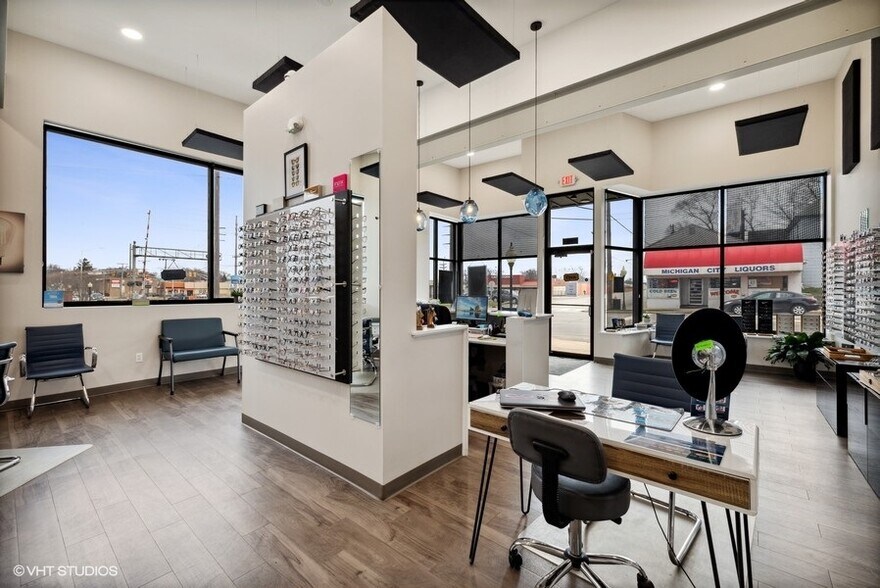 More Photos Of 2701-2703 Franklin St, Michigan City Storefront Retail Office For Sale