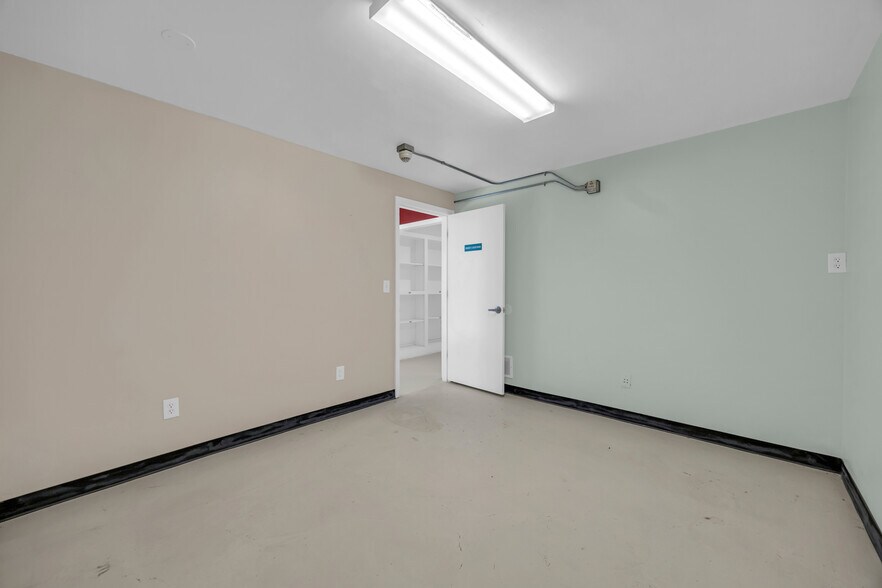 More Photos Of 3581 Drako Way, Carson City Manufacturing For Sale