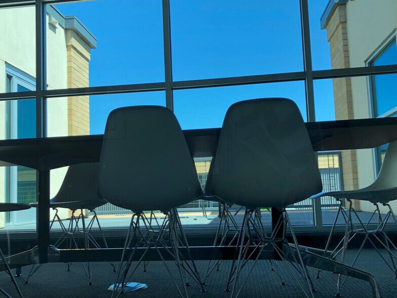 More Photos Of 700 Mistletoe Rd, Ashland Office For Lease