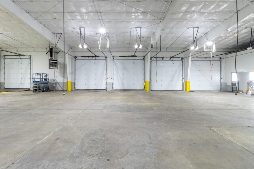 More Photos Of 525 E Clark St, Pocatello Auto Repair For Lease