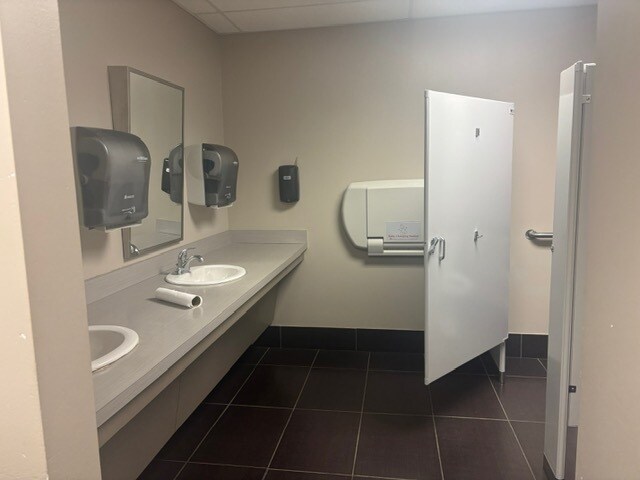 More Photos Of 1-7 N Broadway, Edmond Office For Sale