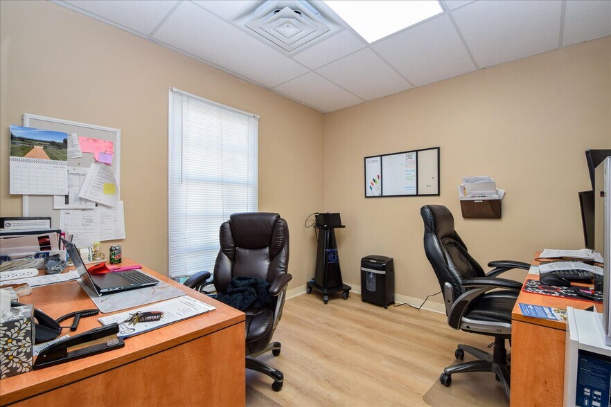 More Photos Of 1932-1940 Braeburn Dr, Salem Medical For Lease