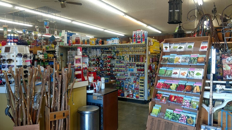 More Photos Of 11317 Kernville Rd, Kernville Storefront For Sale