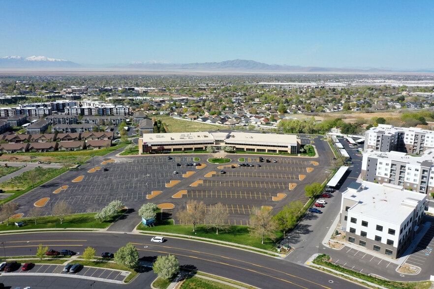 More Photos Of 888 University Park Blvd, Clearfield Office For Lease