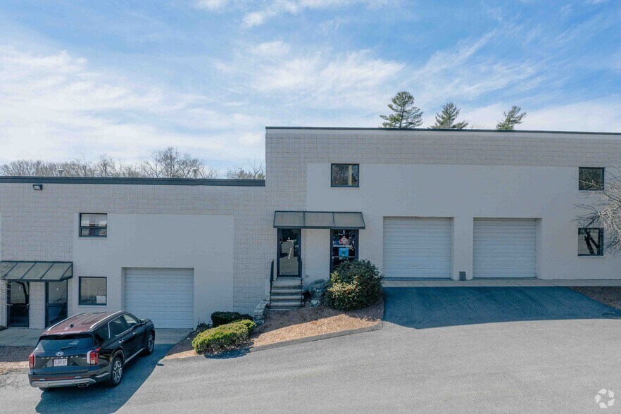 More Photos Of 34 Sullivan Rd, North Billerica Warehouse For Sale