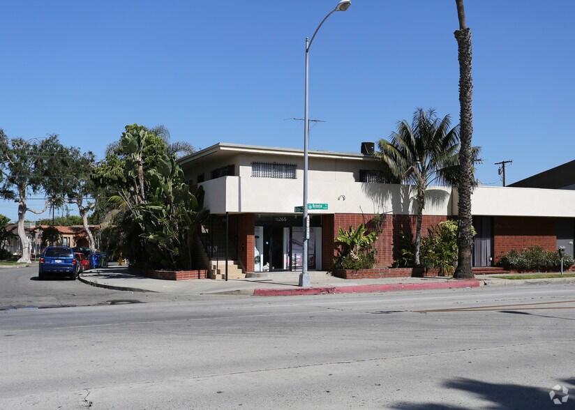 Primary Photo Of 11265 Washington Blvd, Culver City Warehouse For Lease