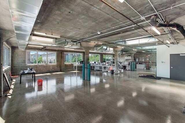 More Photos Of 4701-4715 N Lamon Ave, Chicago Warehouse For Sale