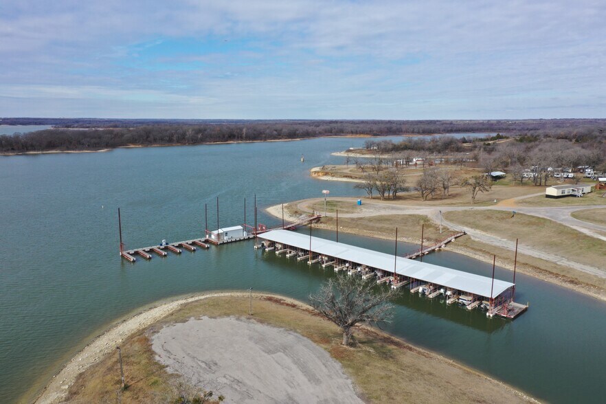 More Photos Of 13947 Reel Ln, Madill Marina For Sale