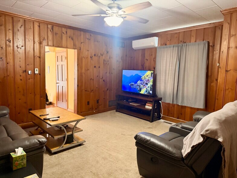 More Photos Of 6686 National Rd SE, Jacksontown Office For Sale