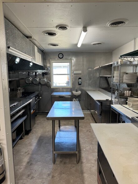 More Photos Of 2079 Spruce St, Ranier Restaurant For Sale