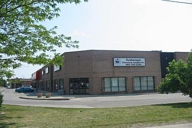 More Photos Of 5925 Tomken Rd, Mississauga Flex For Lease