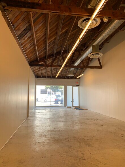 More Photos Of 8404-8408 Beverly Blvd, Los Angeles Storefront For Lease