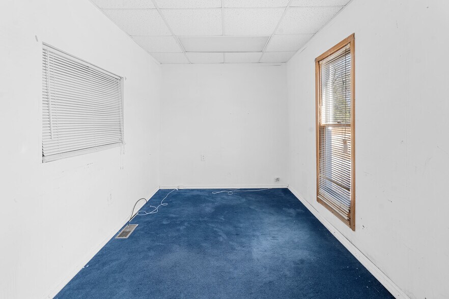 More Photos Of 1105 Brewers Bridge Rd, Elberton Specialty For Sale