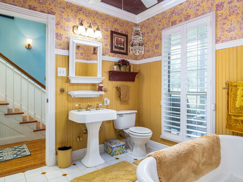 More Photos Of 1065 Pr 7041, Elgin Specialty For Sale