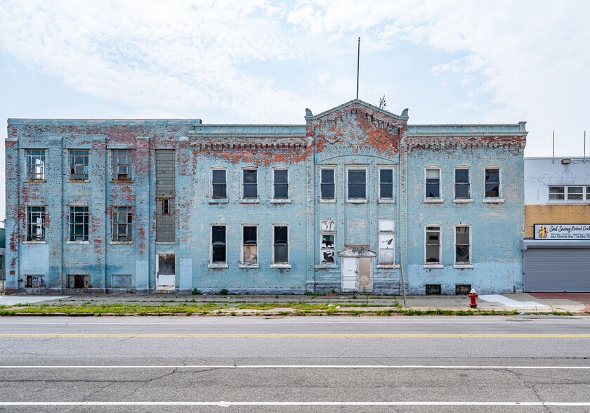 More Photos Of 662 Fillmore Ave, Buffalo Industrial For Sale