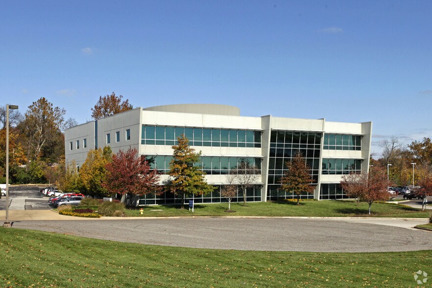 More Photos Of 2127 Innerbelt Business Center Dr, Overland Office For Lease