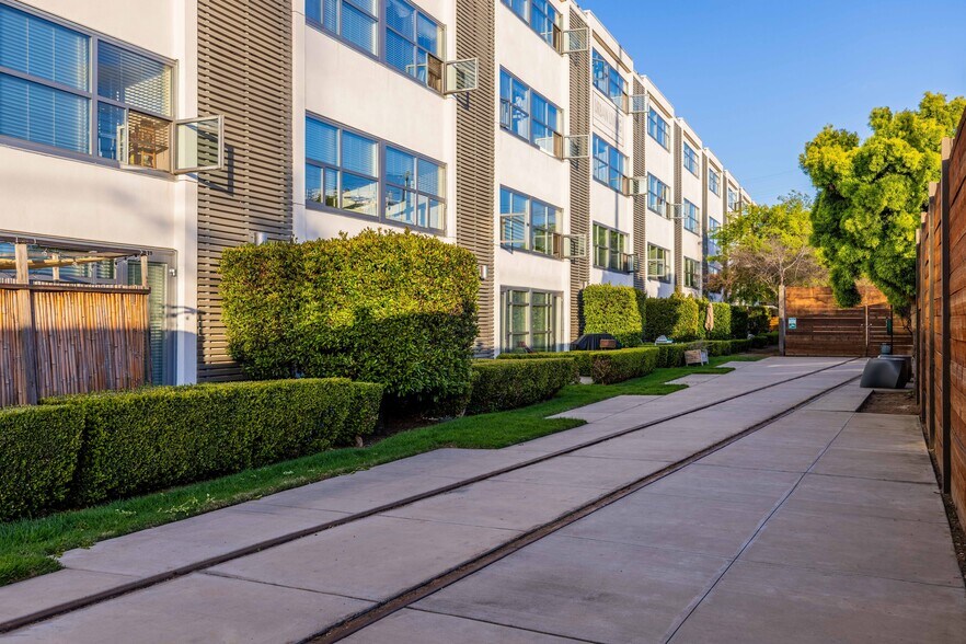 More Photos Of 2015 Hancock St, San Diego Apartments For Sale