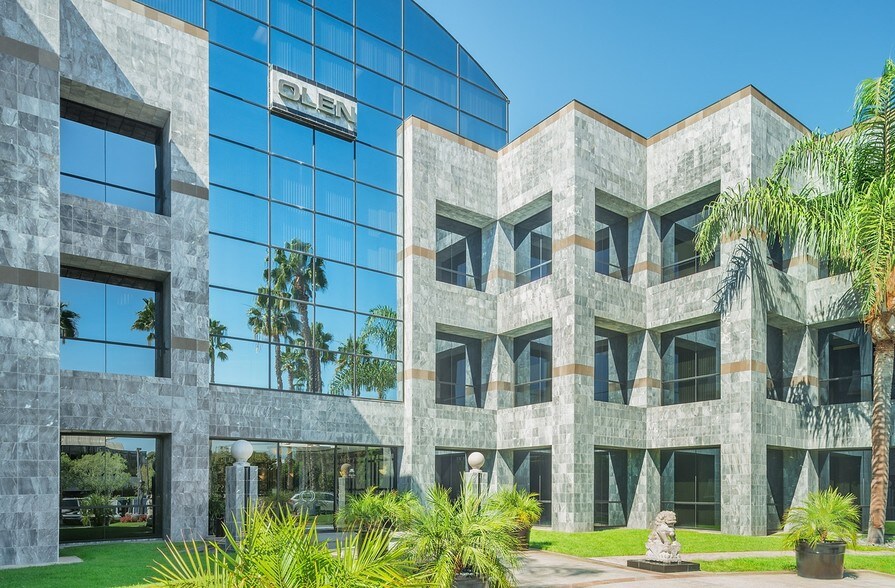 More Photos Of 20 Corporate Park, Irvine Office Residential For Lease