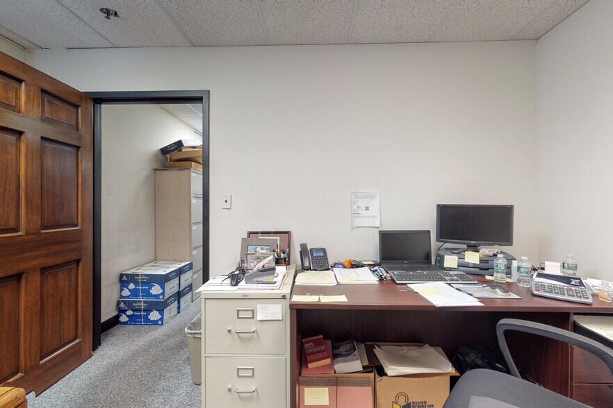 More Photos Of 2 Forest Ave, Oradell Medical For Sale