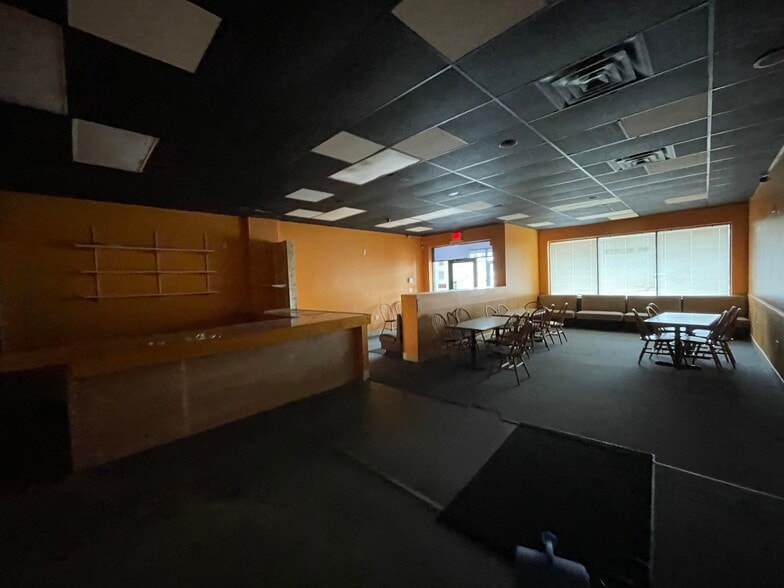 More Photos Of 70-90 Main St, Chicopee Unknown For Lease