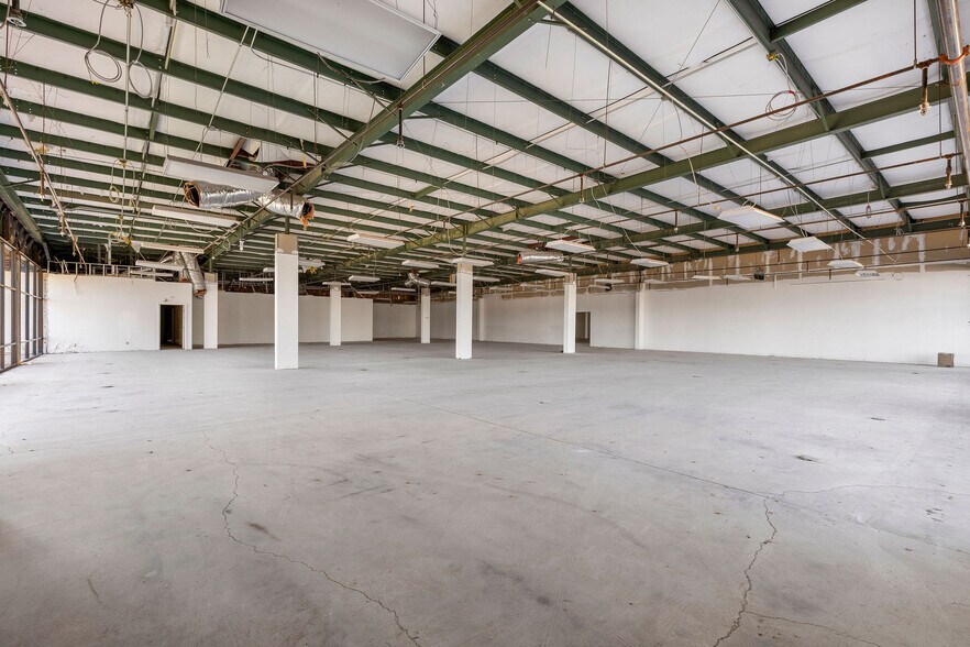 More Photos Of 1717-1719 Gallatin Rd, Madison Freestanding For Lease