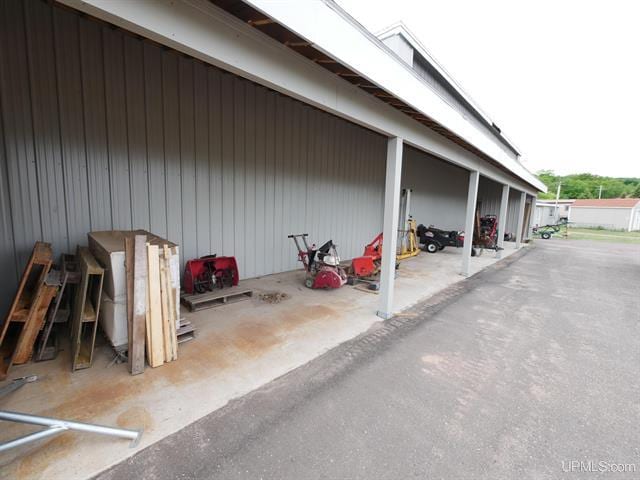 More Photos Of 6001 Carlos Dr, Houghton Warehouse For Sale