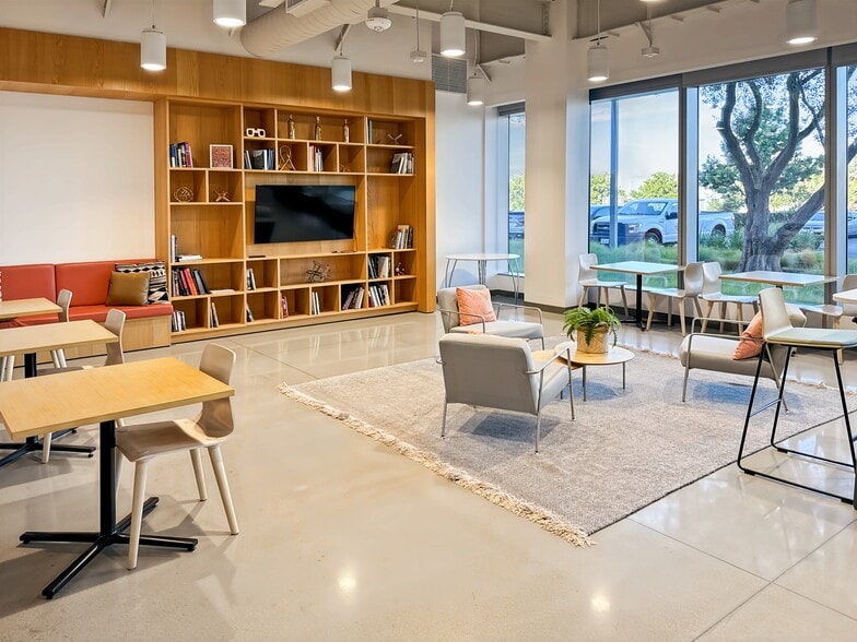 More Photos Of 530 Technology Dr, Irvine Coworking Space