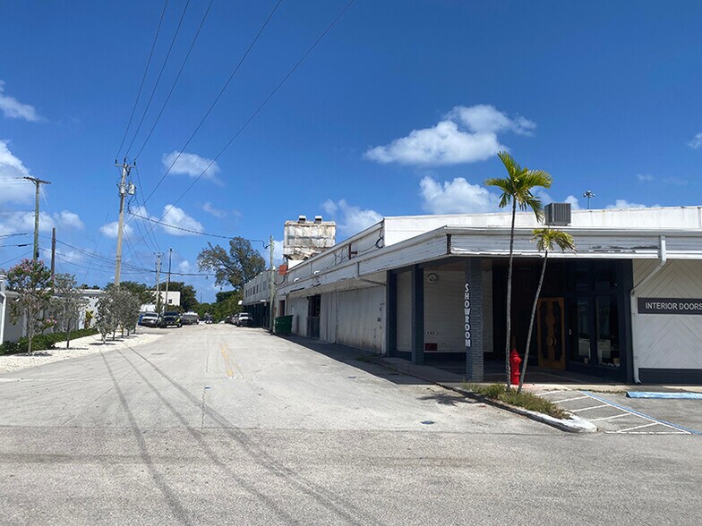 More Photos Of 3300 SE 6th Ave, Fort Lauderdale Warehouse For Sale