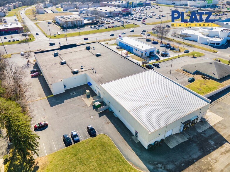 More Photos Of 770 Boardman Poland Rd, Youngstown Freestanding For Sale