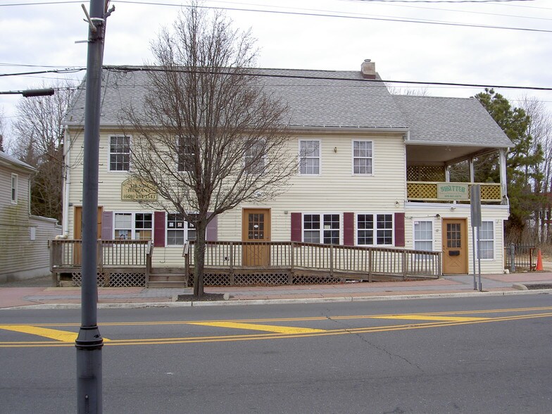 More Photos Of 17 E Main St, Tuckerton Convenience Store For Sale