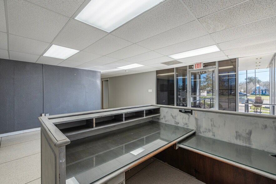 More Photos Of 4211 Video St, Dickinson Office For Sale