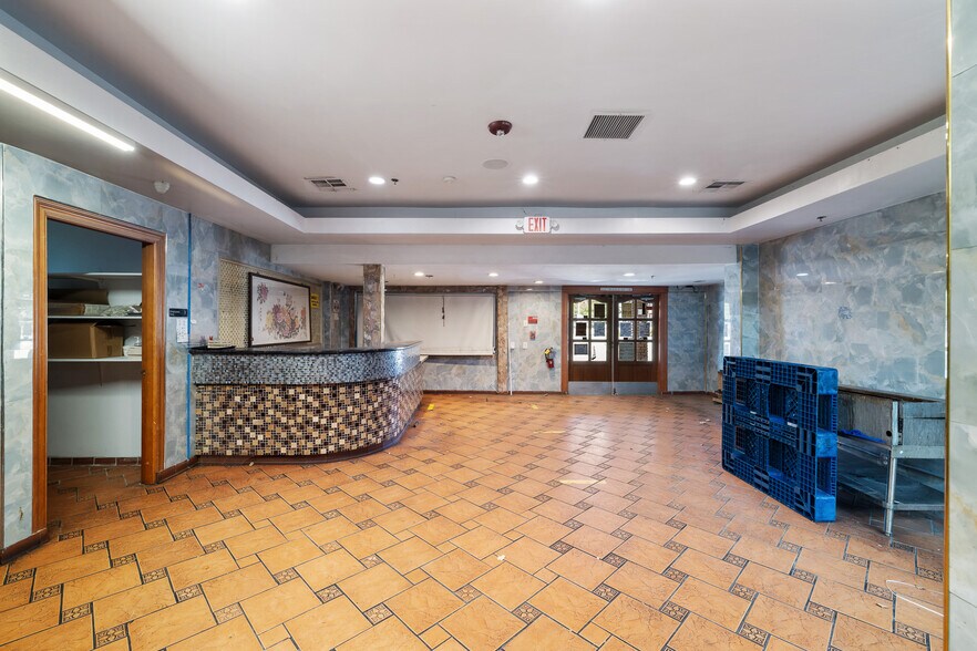 More Photos Of 10478 Valley Blvd, El Monte Restaurant For Sale