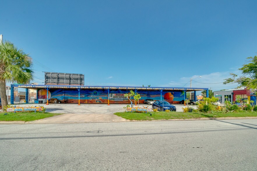 More Photos Of 117-137 Hughlett Ave, Cocoa General Retail For Sale