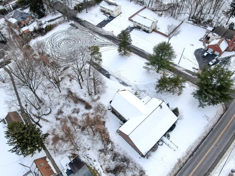 More Photos Of 195 W Clarkstown Rd, New City Specialty For Sale