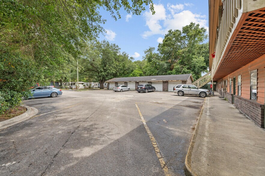 More Photos Of 5735 Chatham Ave, North Charleston Apartments For Sale