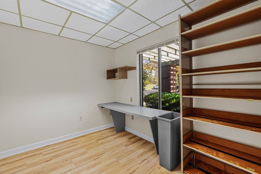 More Photos Of 35-37 Tamarack Cir, Skillman Medical For Lease