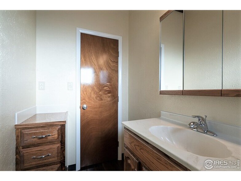 More Photos Of 1618 Donovan Pl, Longmont Multifamily For Sale