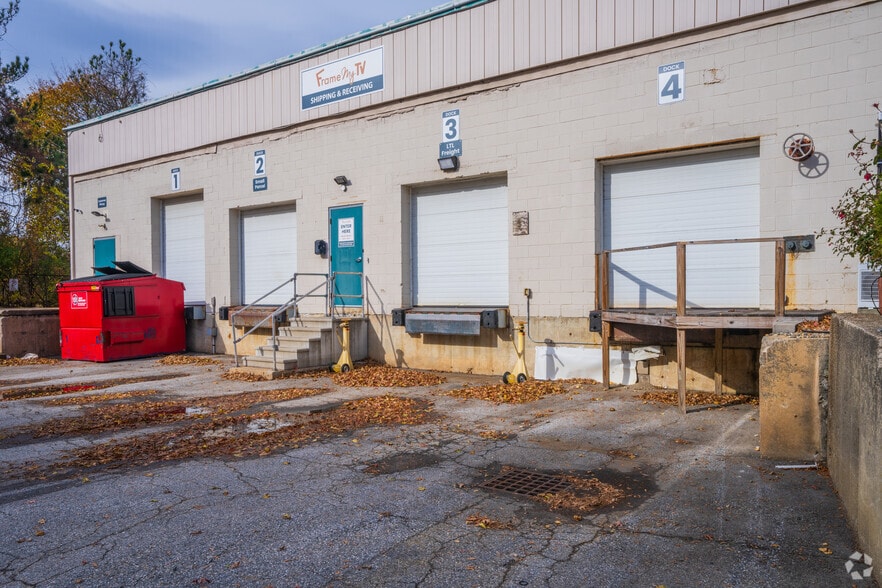 More Photos Of 126 Merrimack St, Methuen Manufacturing For Lease