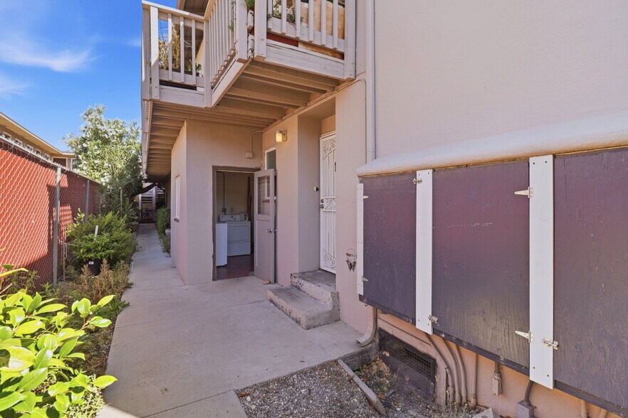 More Photos Of 128 Roosevelt Ave, Redwood City Apartments For Sale
