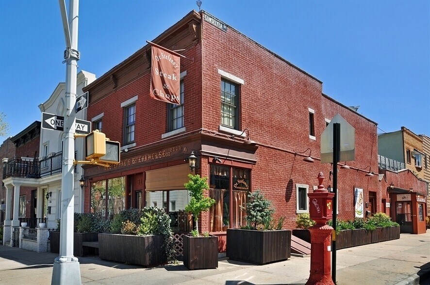 Primary Photo Of 312 Leonard St, Brooklyn Storefront Retail Residential For Lease