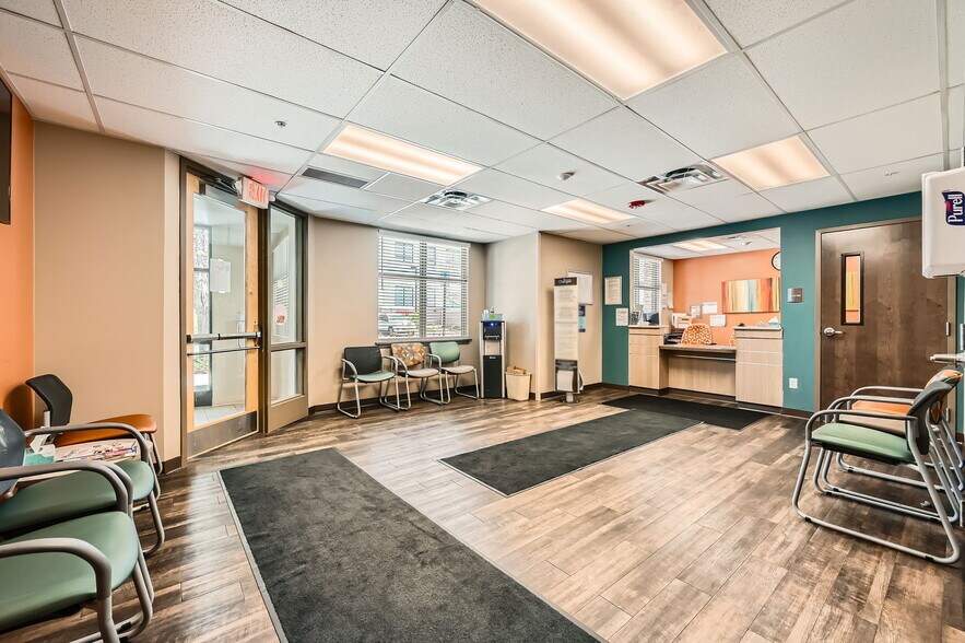 More Photos Of 16830 Northgate Dr, Parker Medical For Sale
