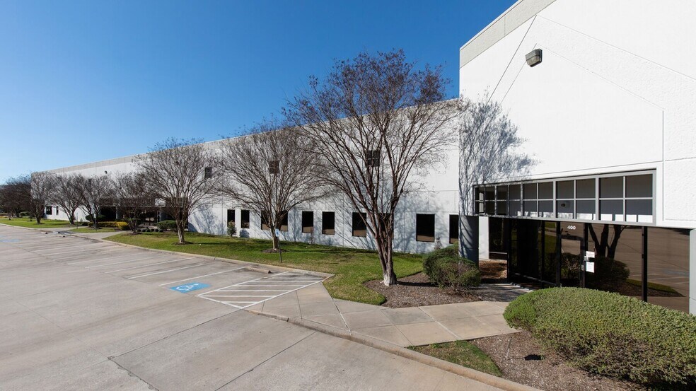 More Photos Of 16330 Central Green Blvd, Houston Unknown For Lease