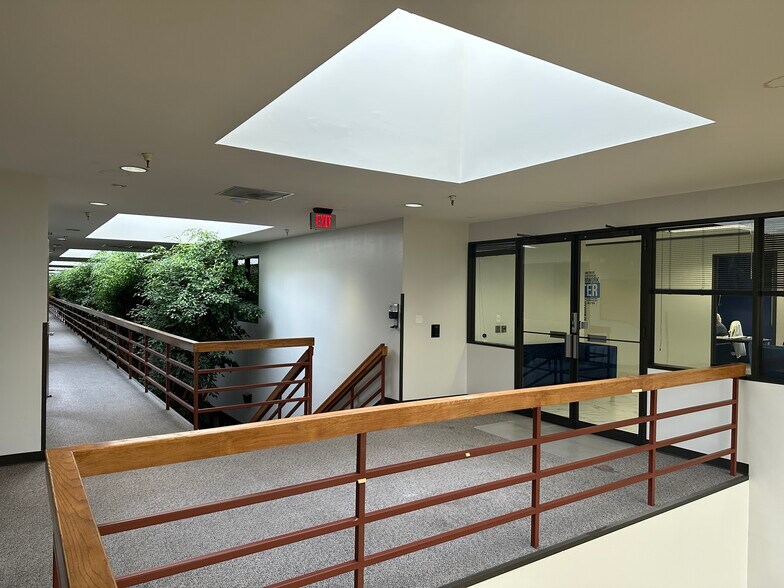 More Photos Of 811 FM-1959, Houston Office For Lease