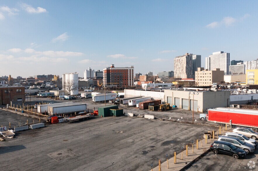 More Photos Of 15602 Liberty Ave, Jamaica Land For Lease