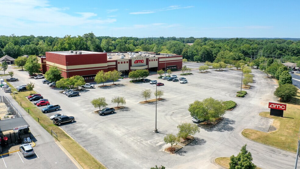 More Photos Of 2111 E University Dr, Auburn General Retail For Sale