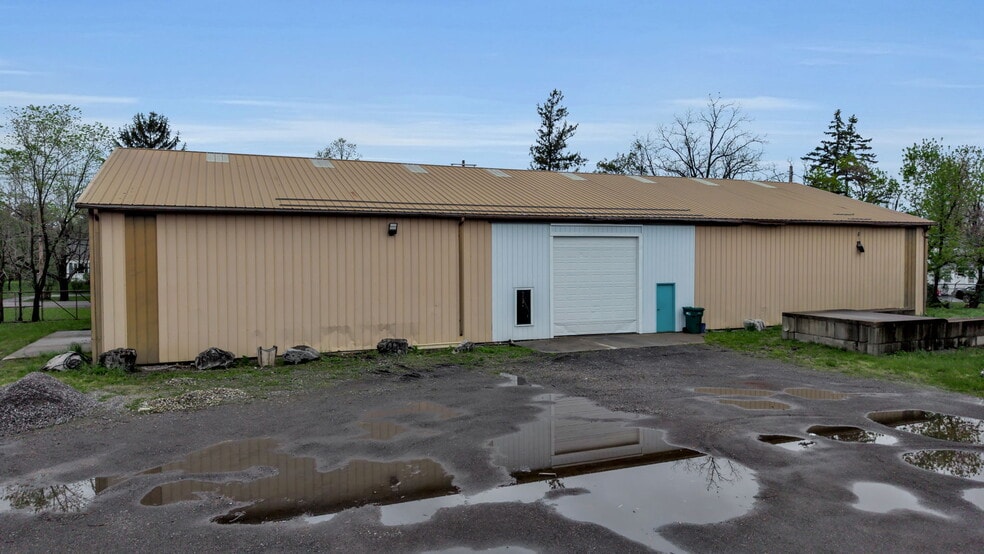 More Photos Of 9992 Main St, Clarence Warehouse For Sale